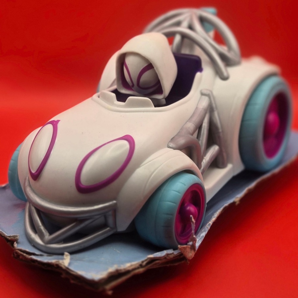 Marvel Ghost-Spider Pull Back Car, 6-Inch Webbed Wheelie Mini Vehicle, Unused